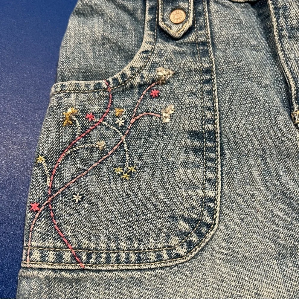 Oshkosh B'gosh Girls Denim Heart Floral Embroidered Skirt Size 4